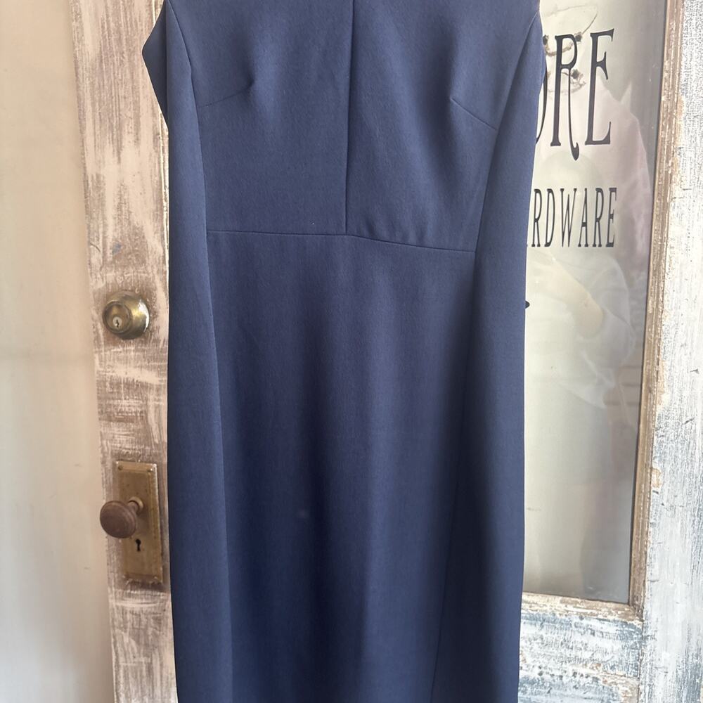 MM. LaFleur Dark Navy Blue V-Neck Sleeveless Aditi Sheath Dress Size 2 - Picture 3 of 14